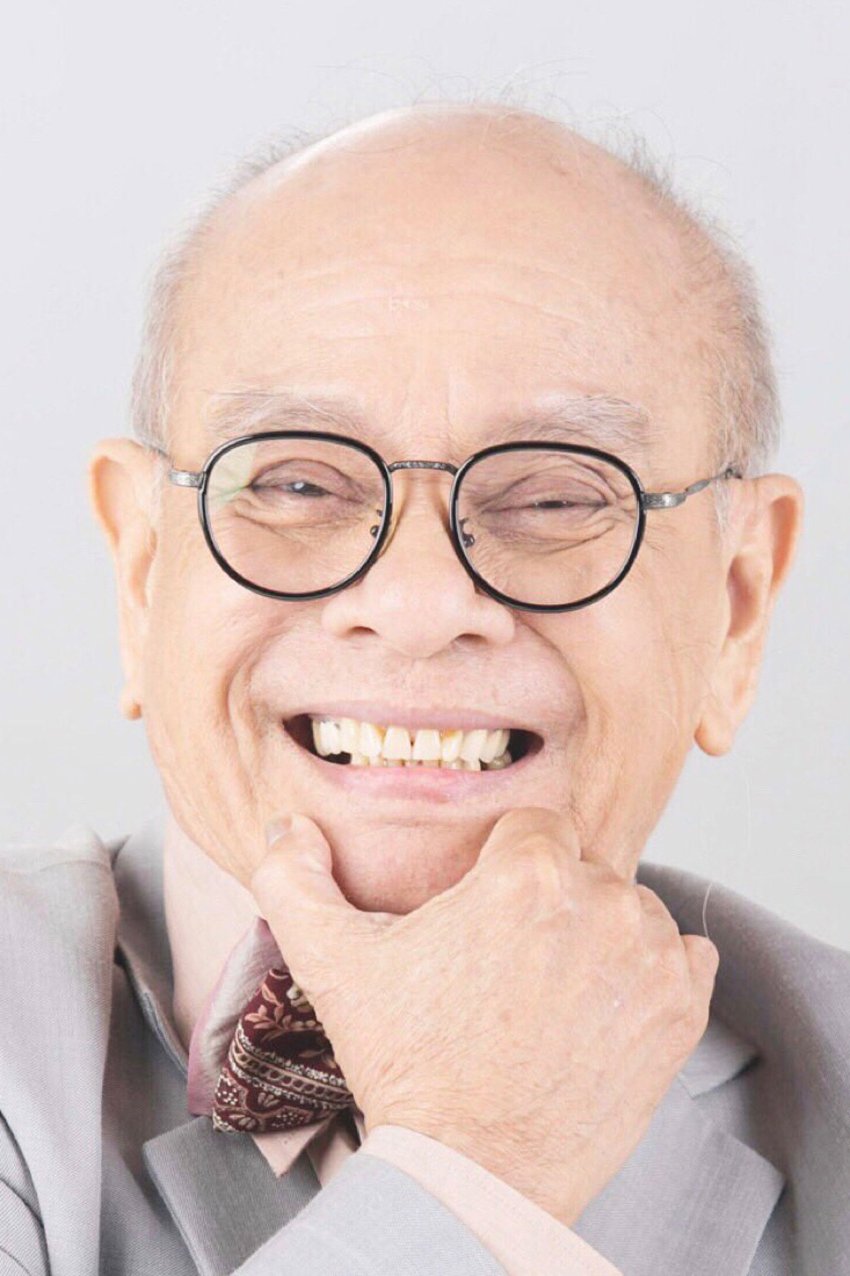 Suprawat Pattamasoot backdrop