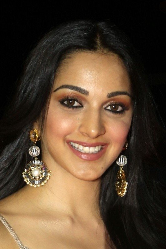 Kiara Advani backdrop