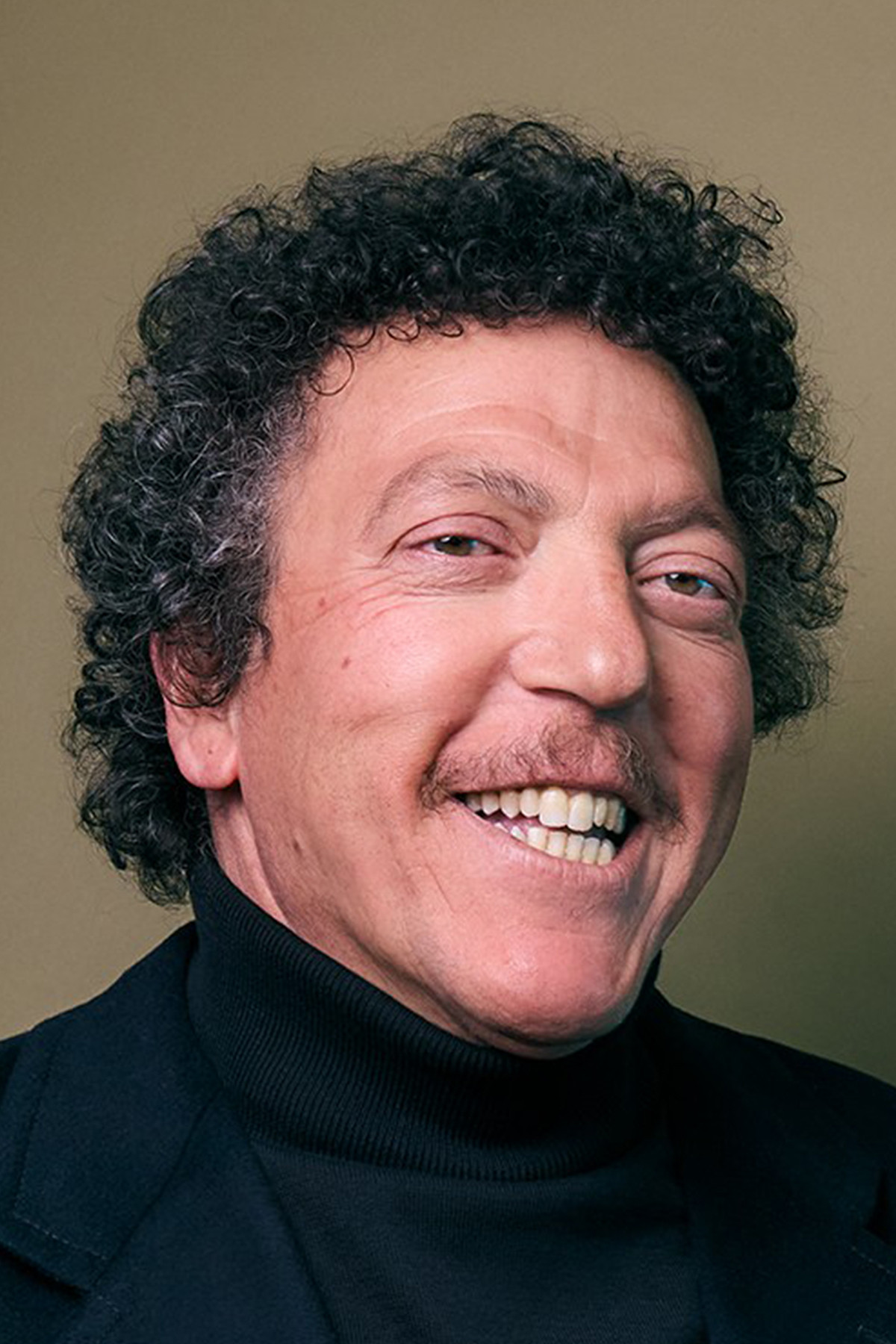 Mohamed Grayaâ backdrop