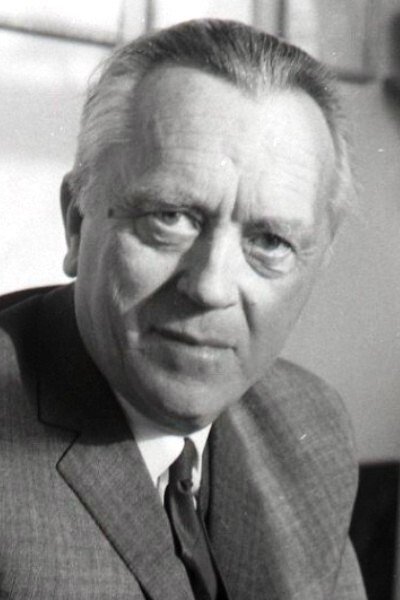 Ondrej Jariabek backdrop