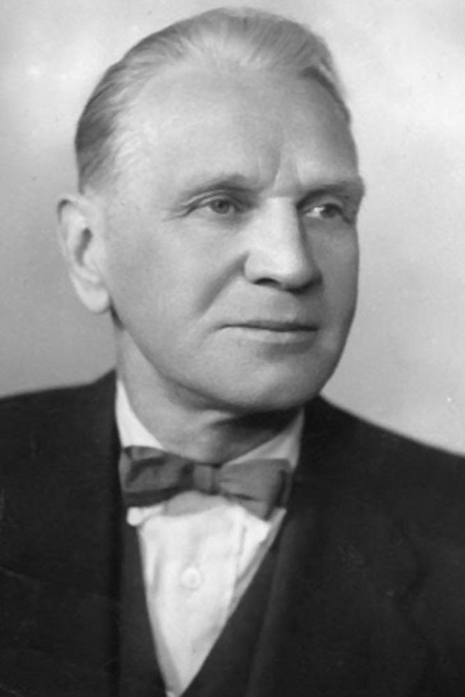 Georgi Kovrov backdrop