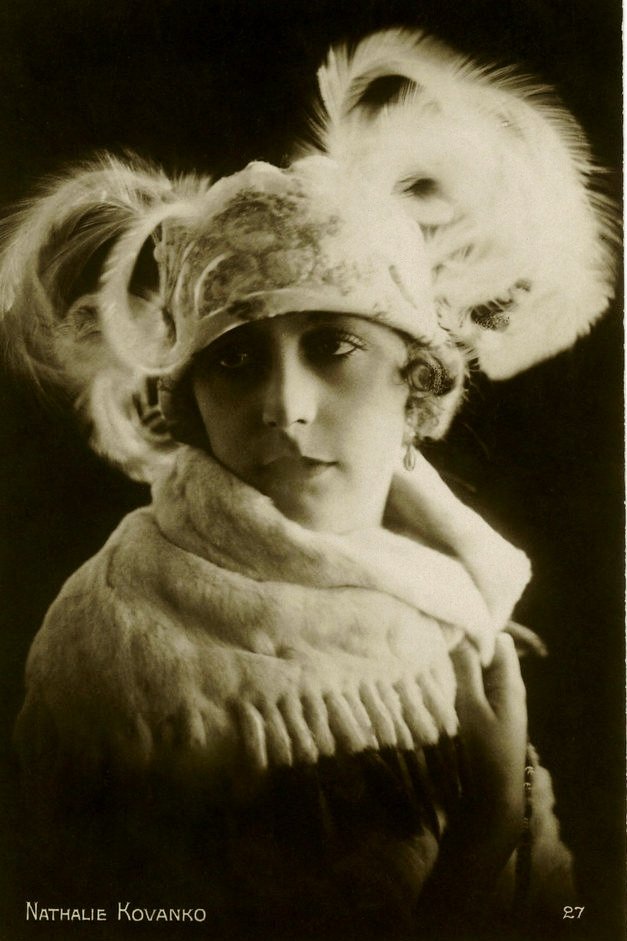 Nathalie Kovanko backdrop