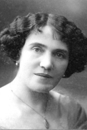 Avgusta Danilova backdrop