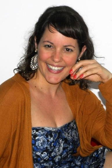 Tatiana Muniz backdrop