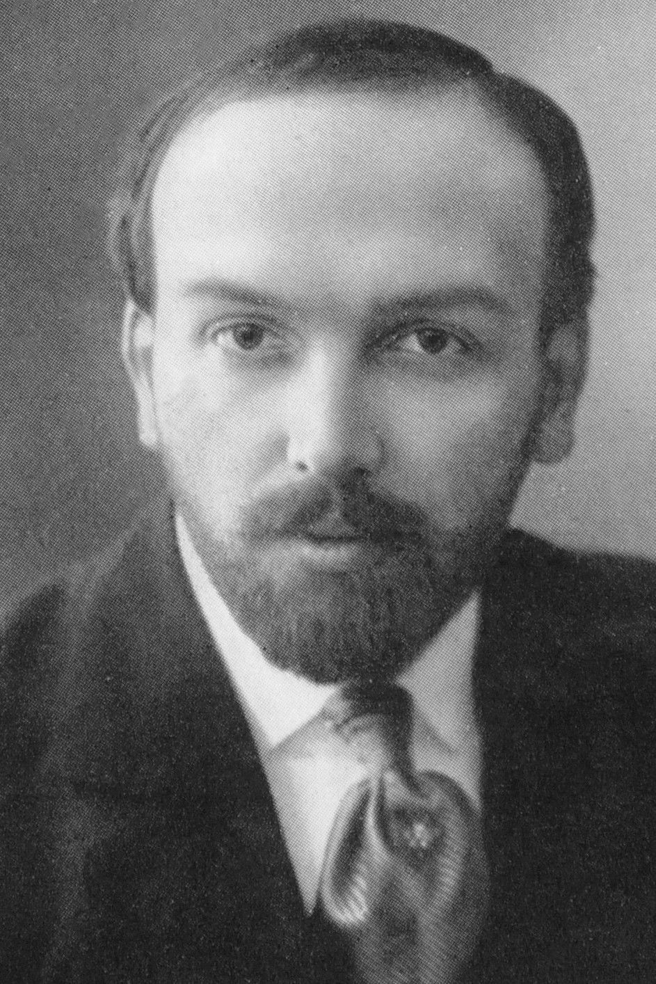 Pierre Frondaie backdrop