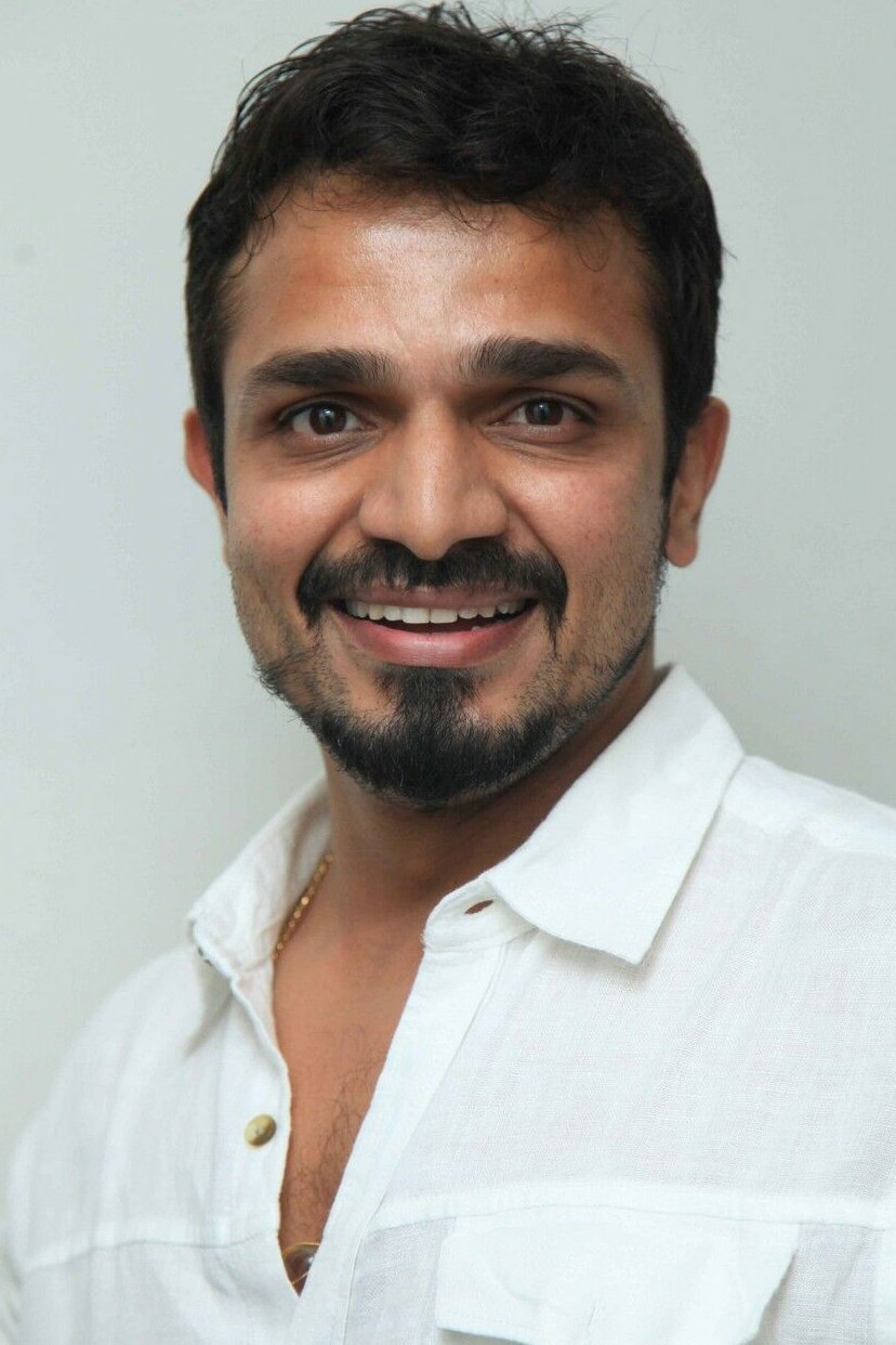 Vijay Raghavendra backdrop