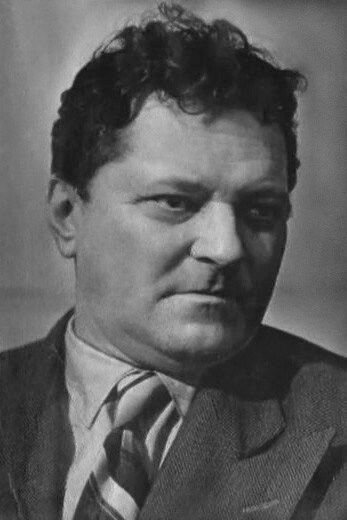 Leonid Solovyov backdrop