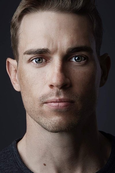 DeVille Vannik backdrop