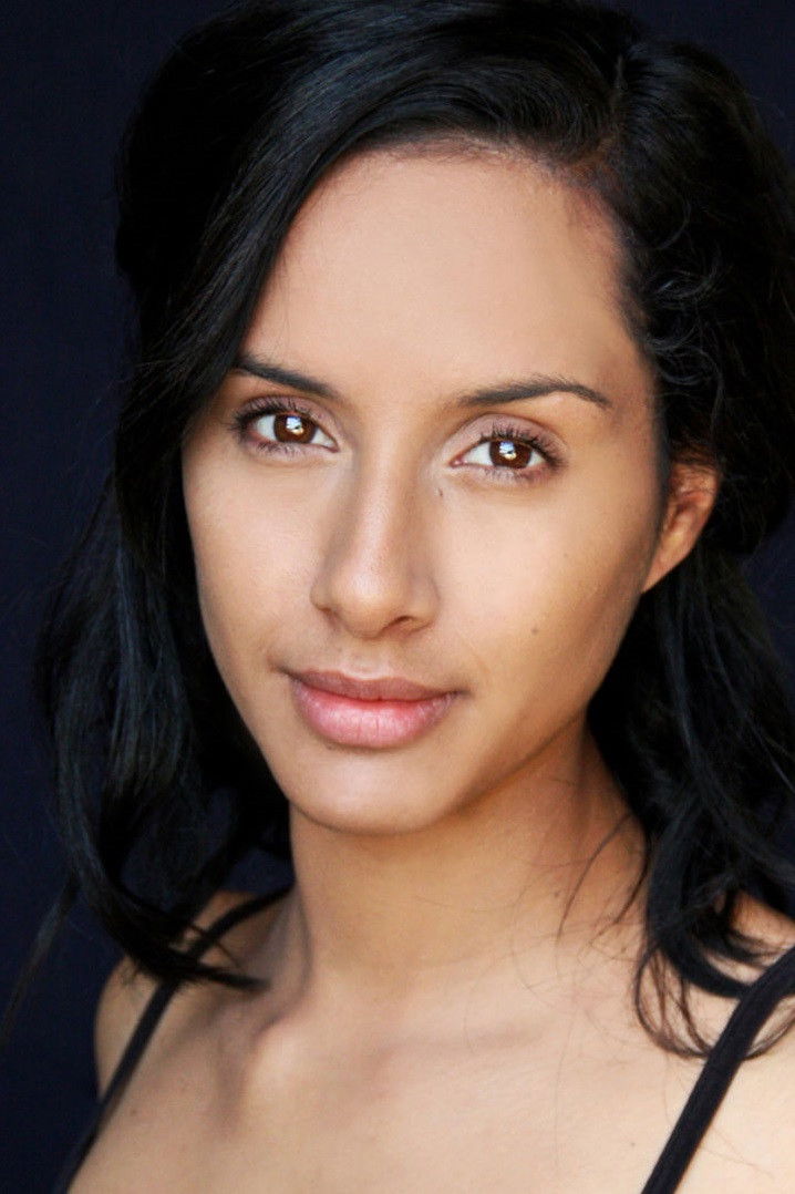 Hanelle Harris backdrop