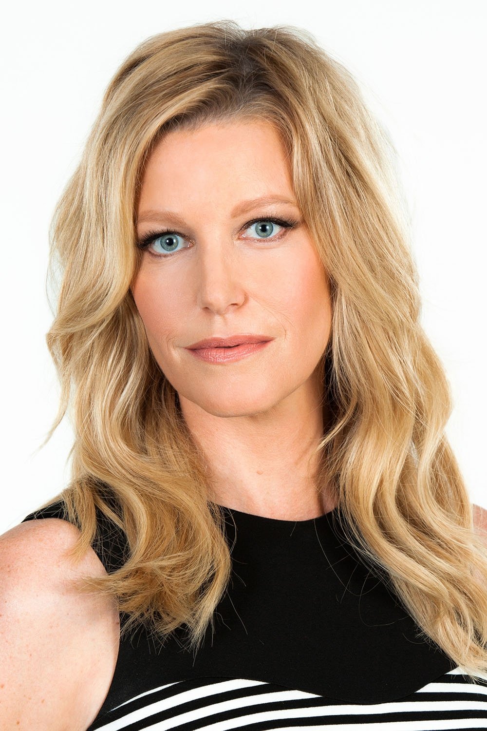 Anna Gunn backdrop