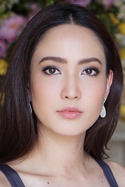 Natapohn Tameeruks backdrop