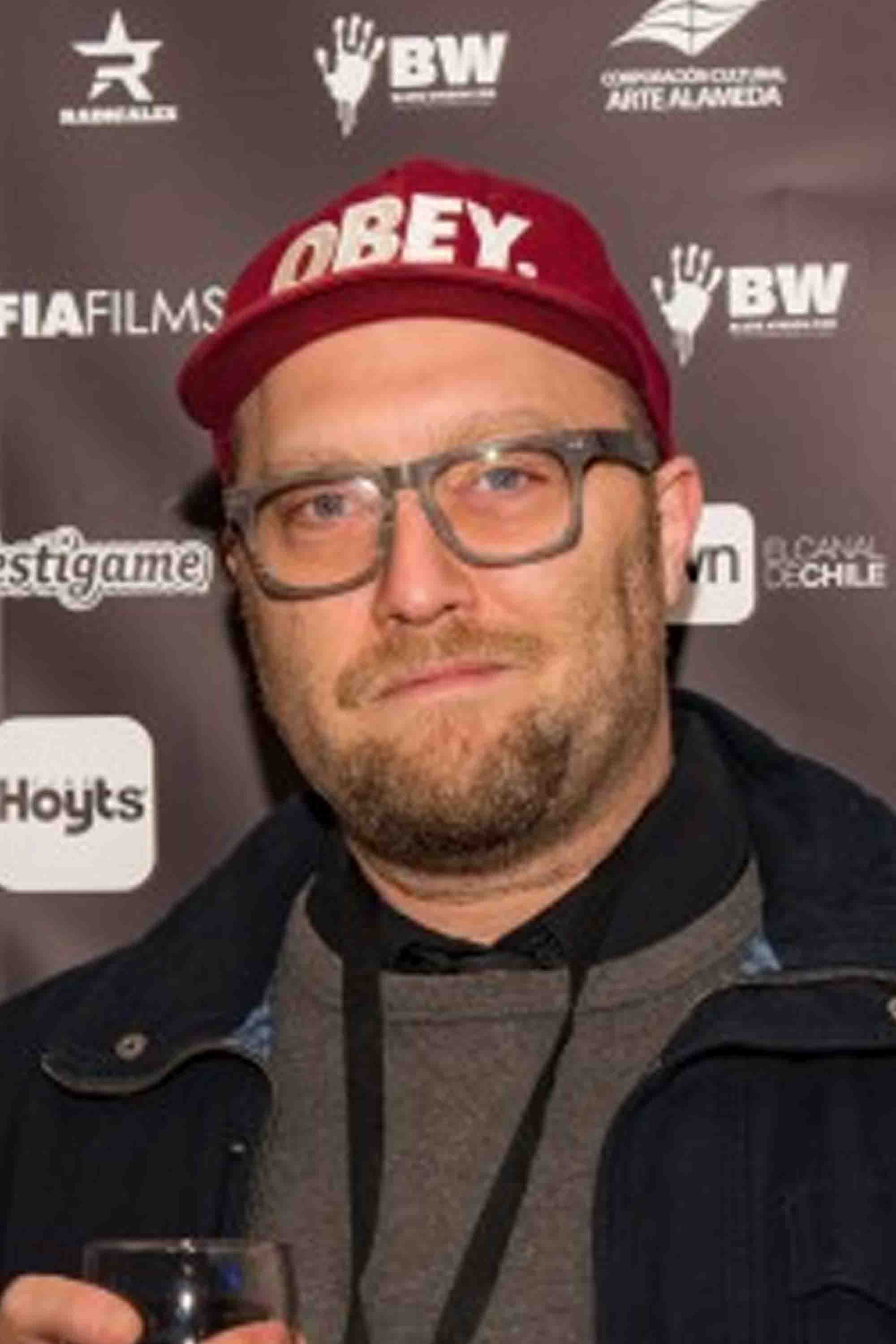 Sebastian Rotstein: Sebastjan Rotstajn backdrop