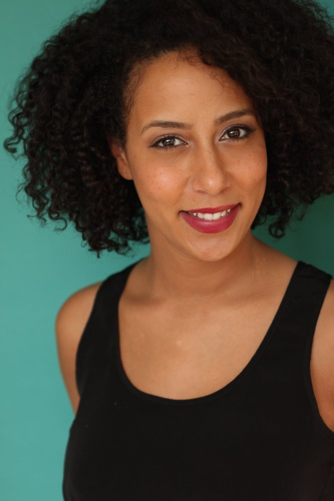 Maya Estephanos backdrop