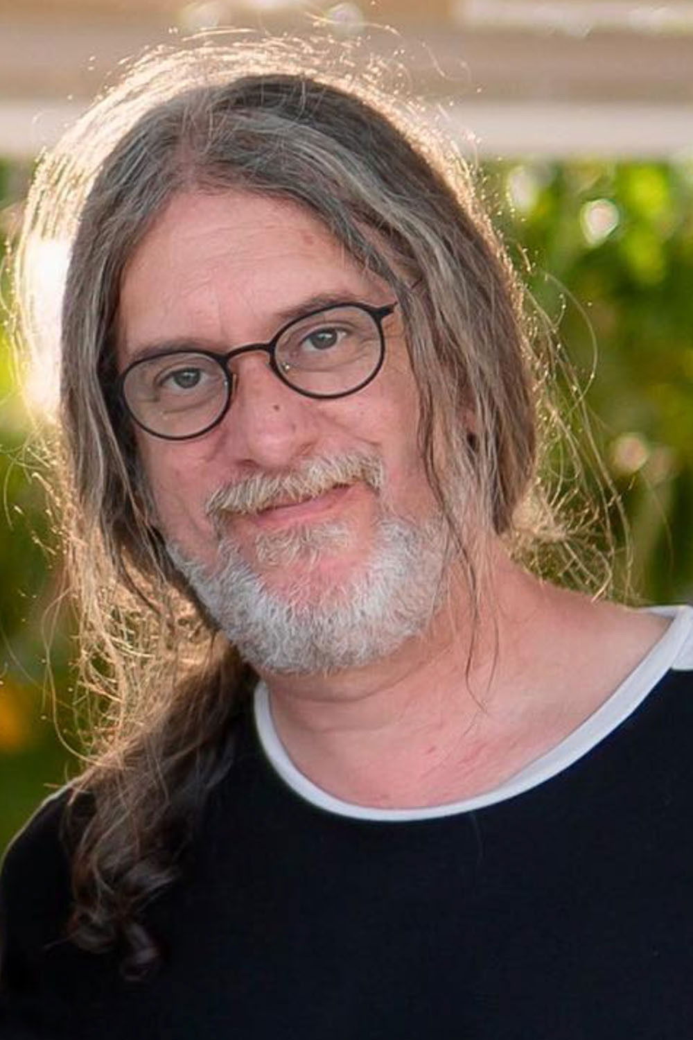 Juanfer Andrés backdrop