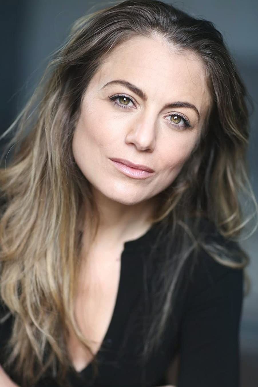 Clémence Verniau backdrop