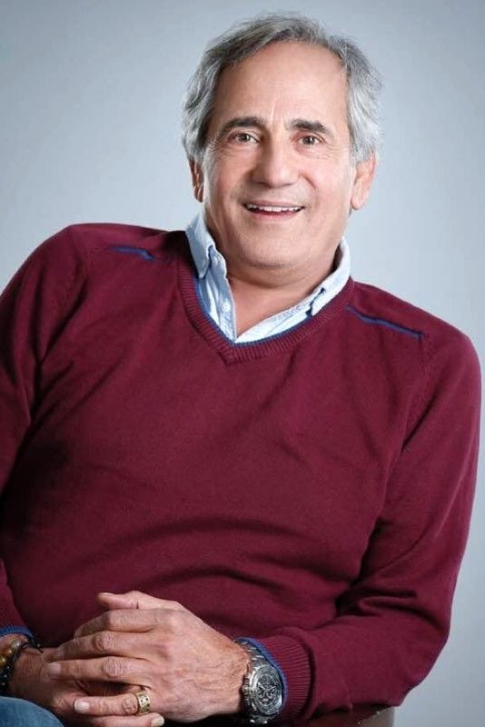 Majid Mozaffari backdrop