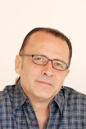 Manuel DeLanda backdrop