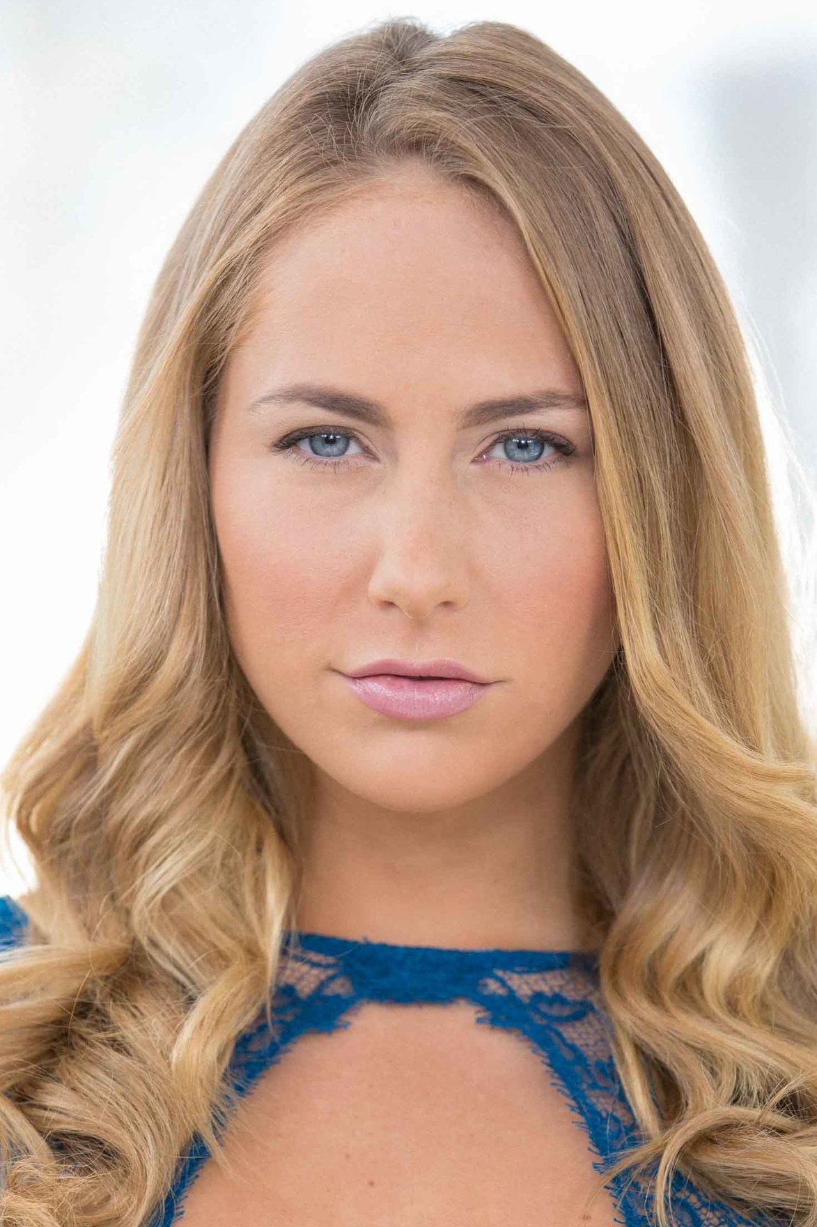 Carter Cruise backdrop