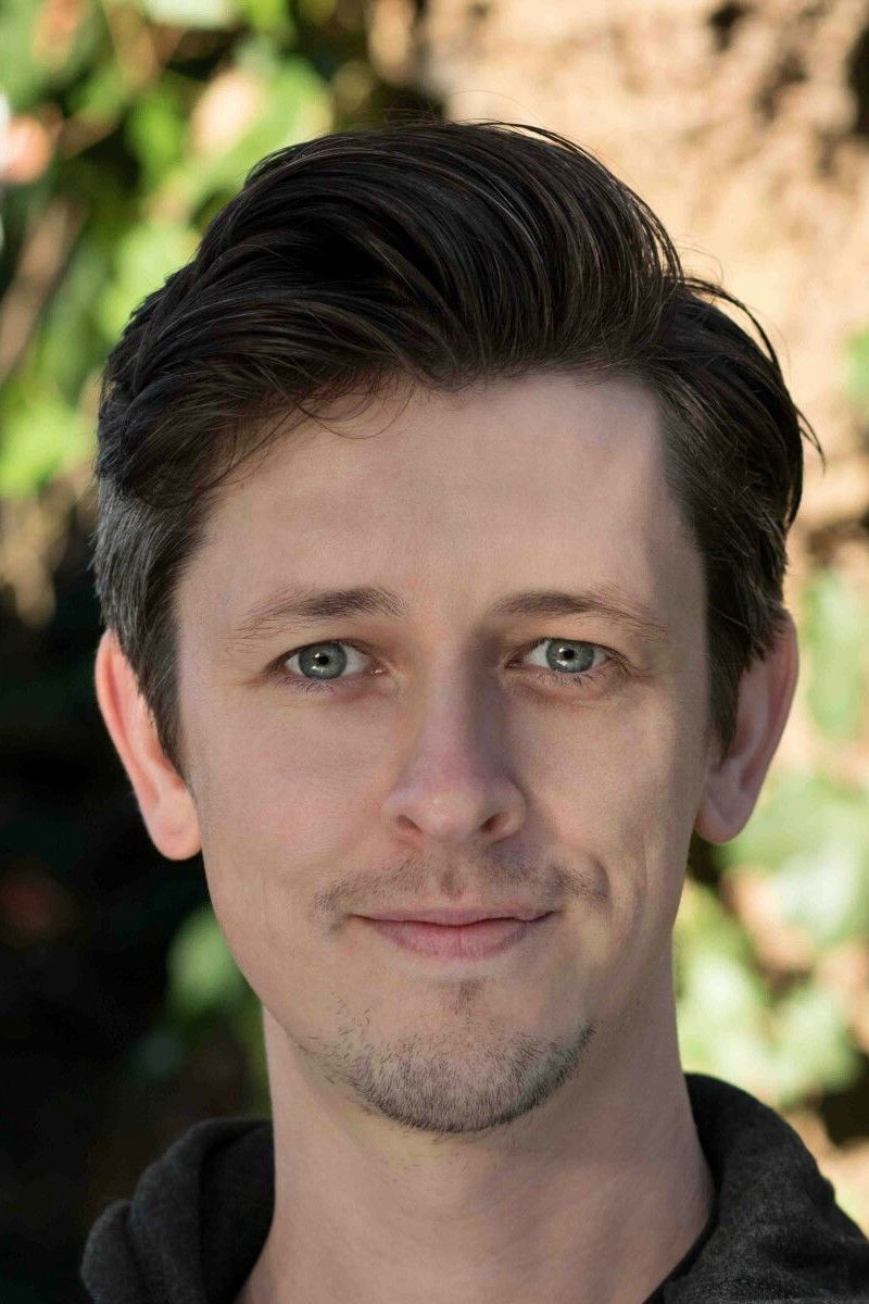 Sam Donovan backdrop