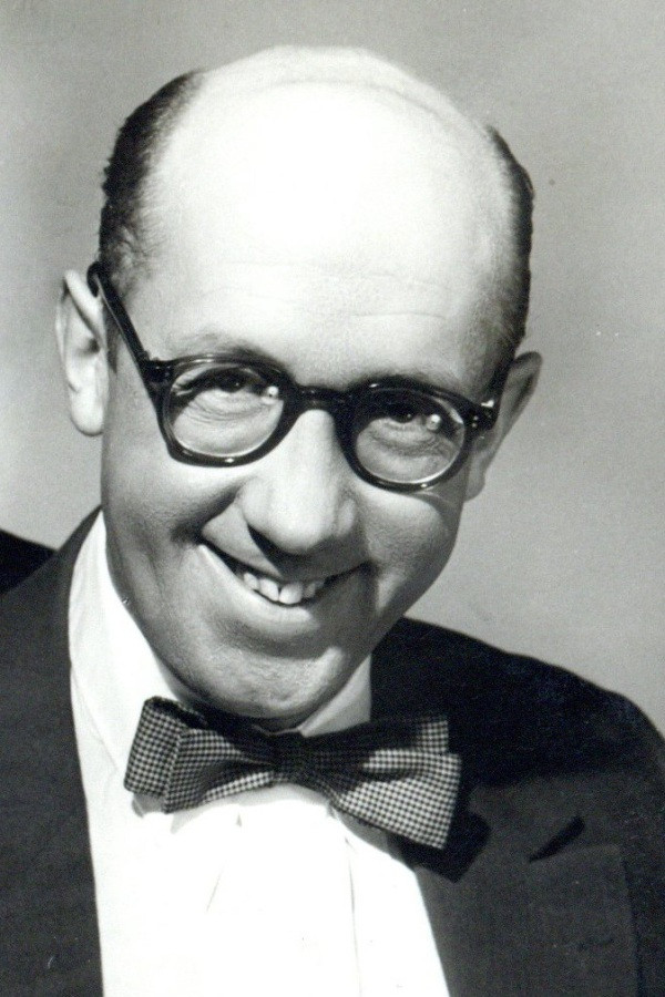 Ysrael Szumacher backdrop