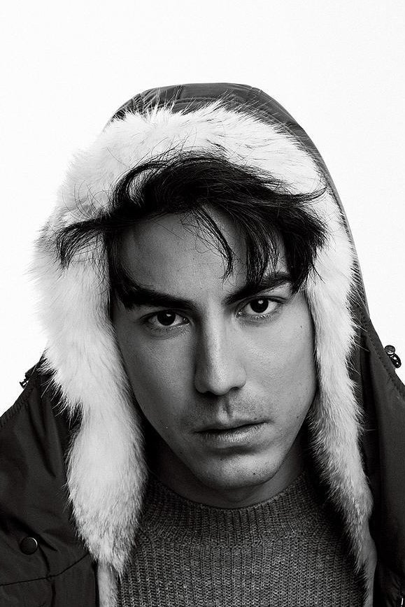 Thomas Price backdrop