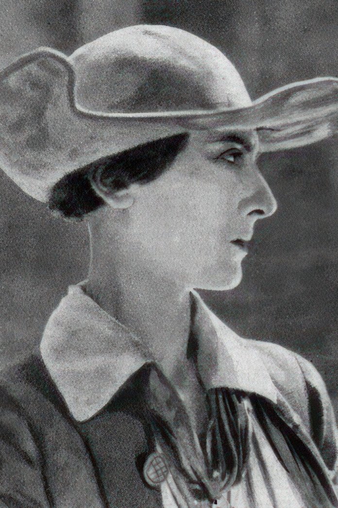 Johanna Sutter backdrop