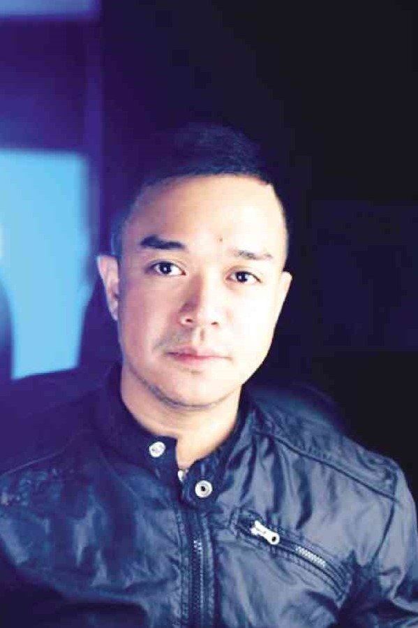 Milo Sogueco backdrop