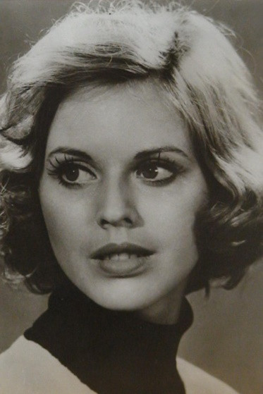 Anikó Sáfár backdrop