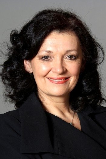 Eva Režnarová backdrop