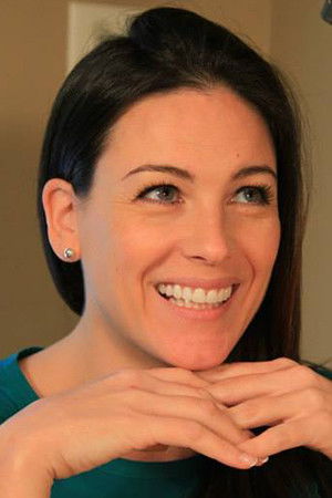 Chrissy Laboy backdrop