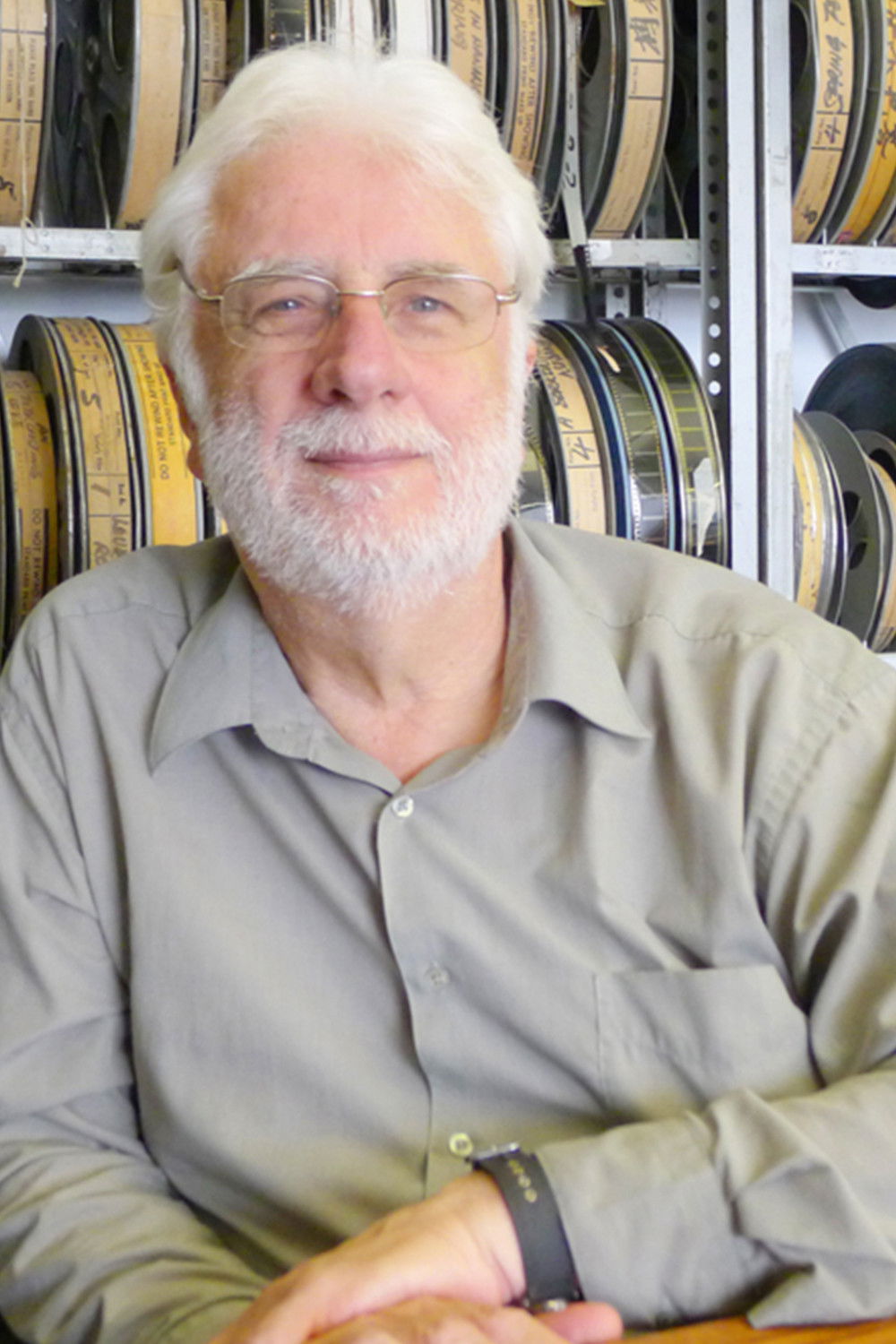 Dirk de Bruyn backdrop