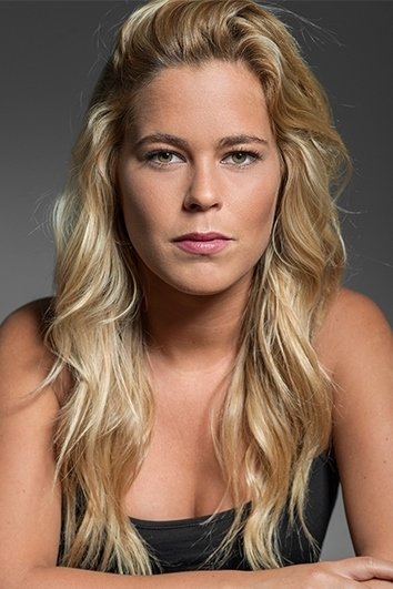 Inês Aires Pereira backdrop