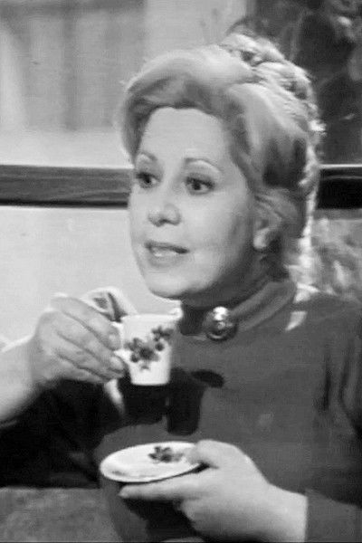 Maria Marmarinou backdrop