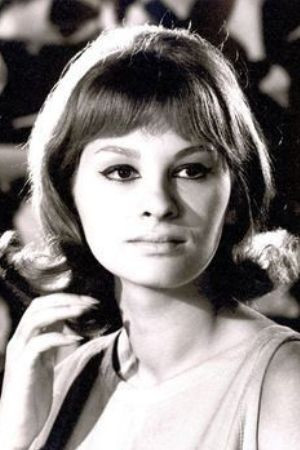 Erika Szegedi backdrop