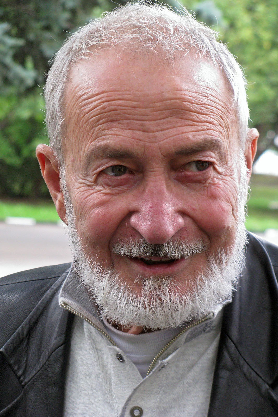 Mukhtarbek Kantemirov backdrop