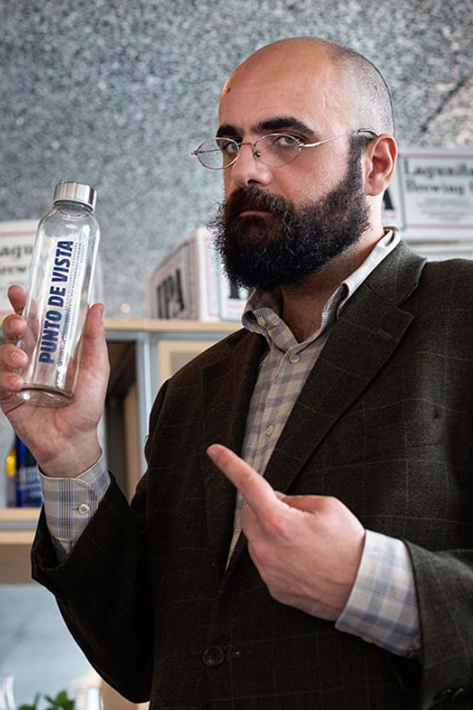 Velasco Broca backdrop