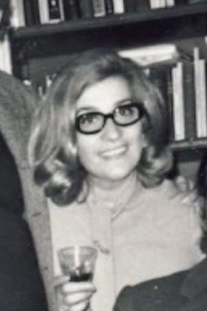 Lila Kourkoulakou backdrop