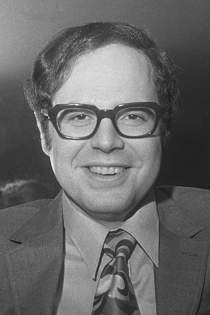 Hari Kümel backdrop