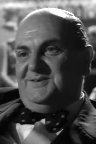 Paris Pappis backdrop