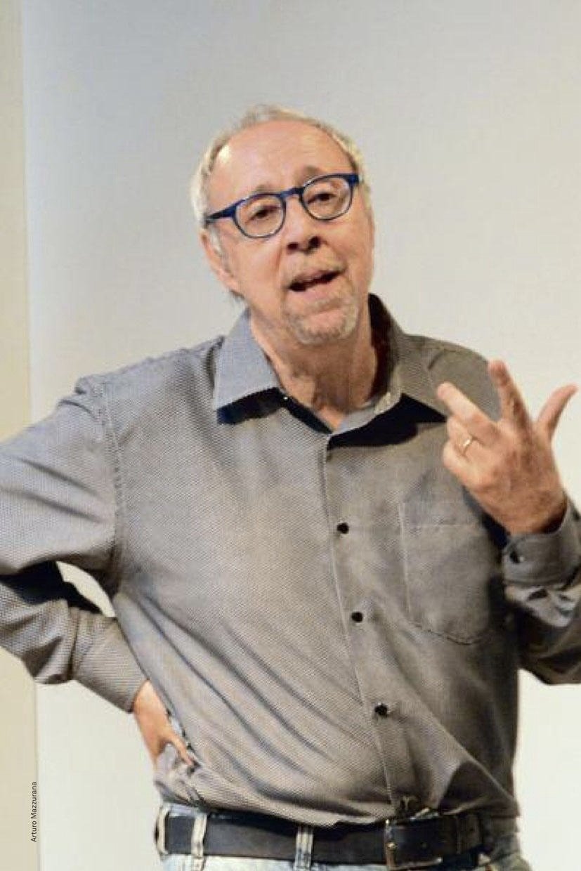 Andrea Castelli backdrop