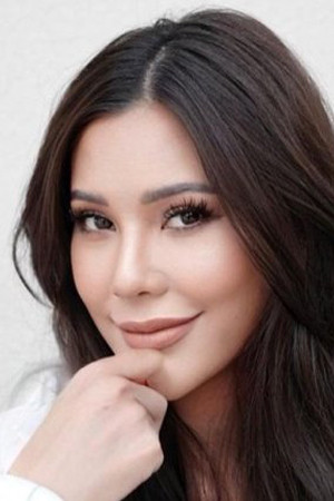 Kanyakorn Pinij backdrop