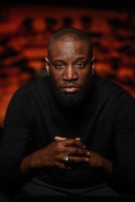 Abd Al Malik backdrop