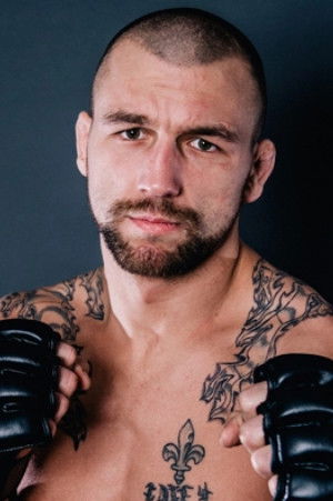 Elvis Mutapcic backdrop