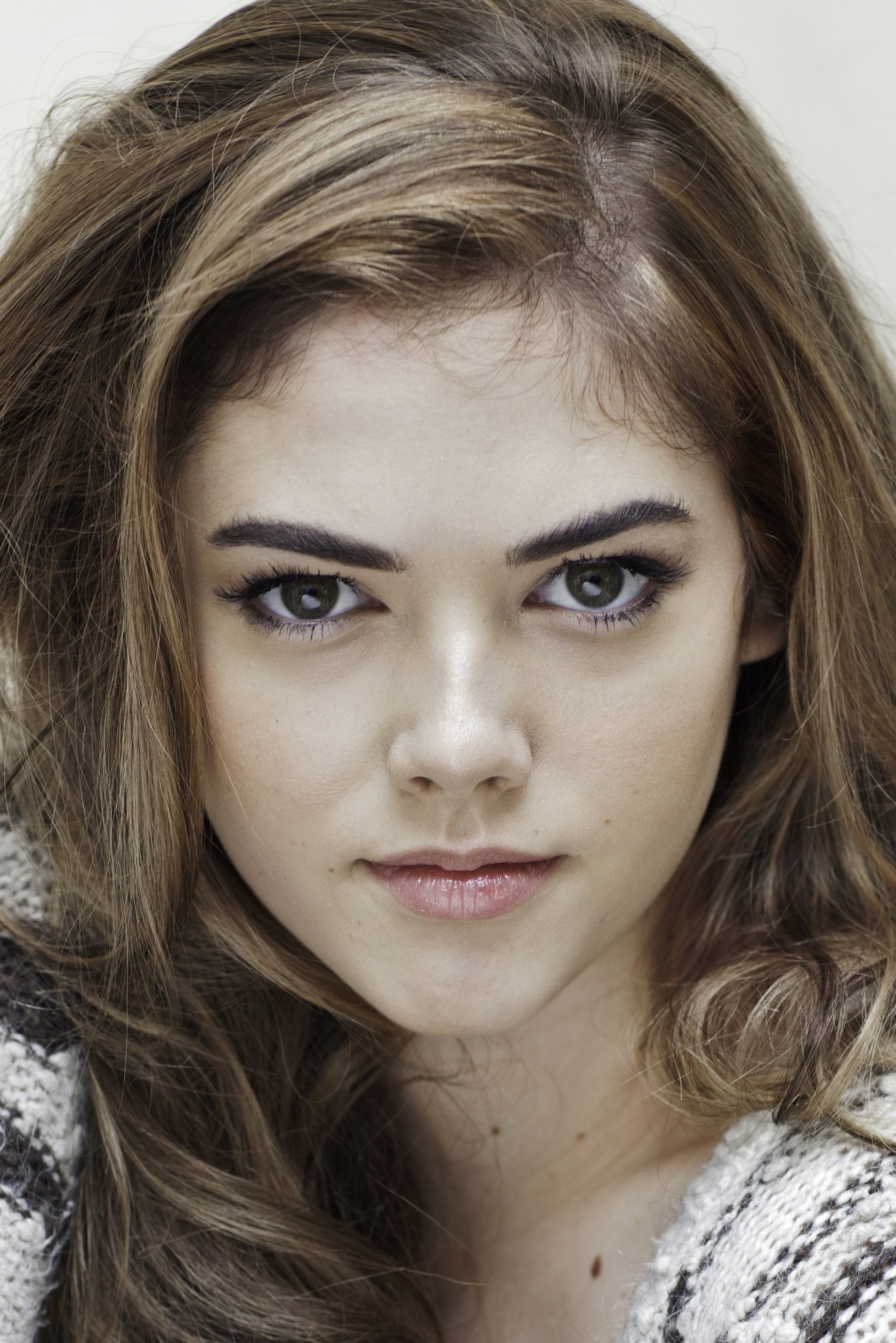 McKaley Miller backdrop