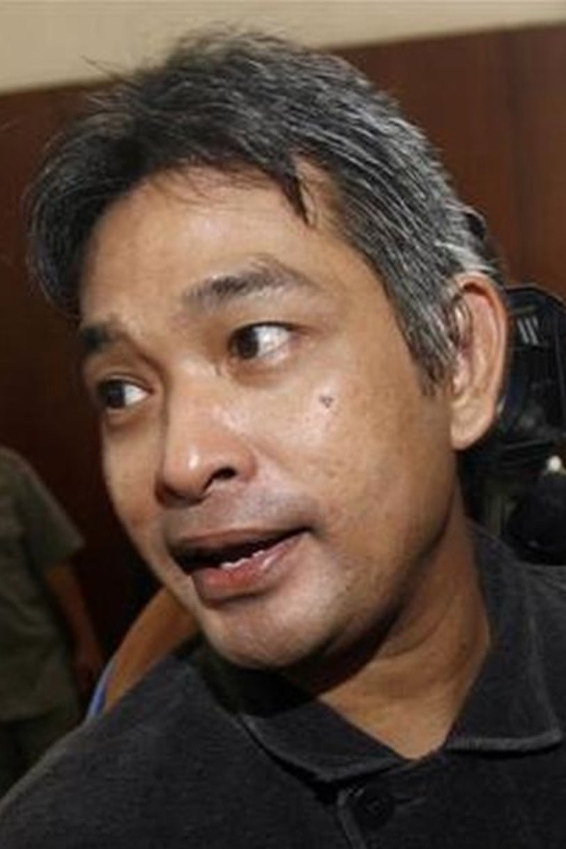 Erwin Arnada backdrop