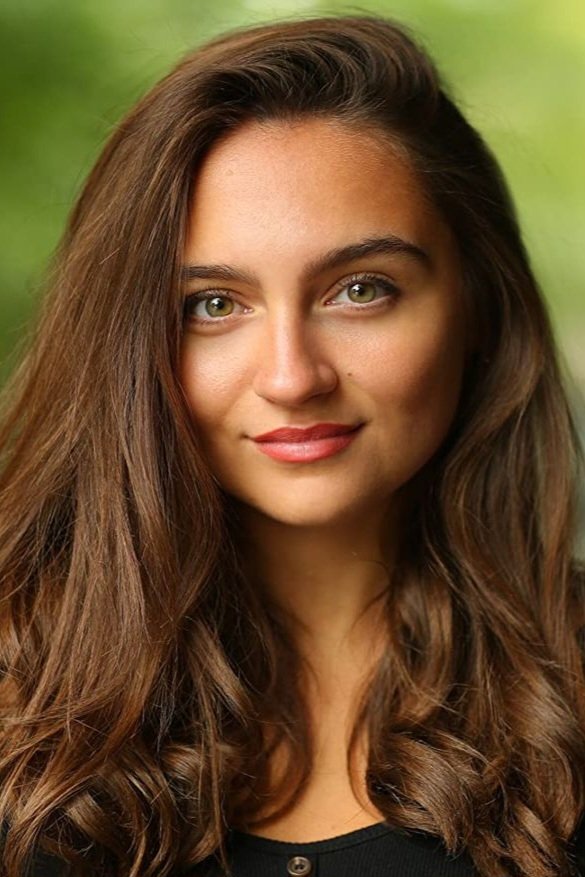 Isobelle Molloy backdrop