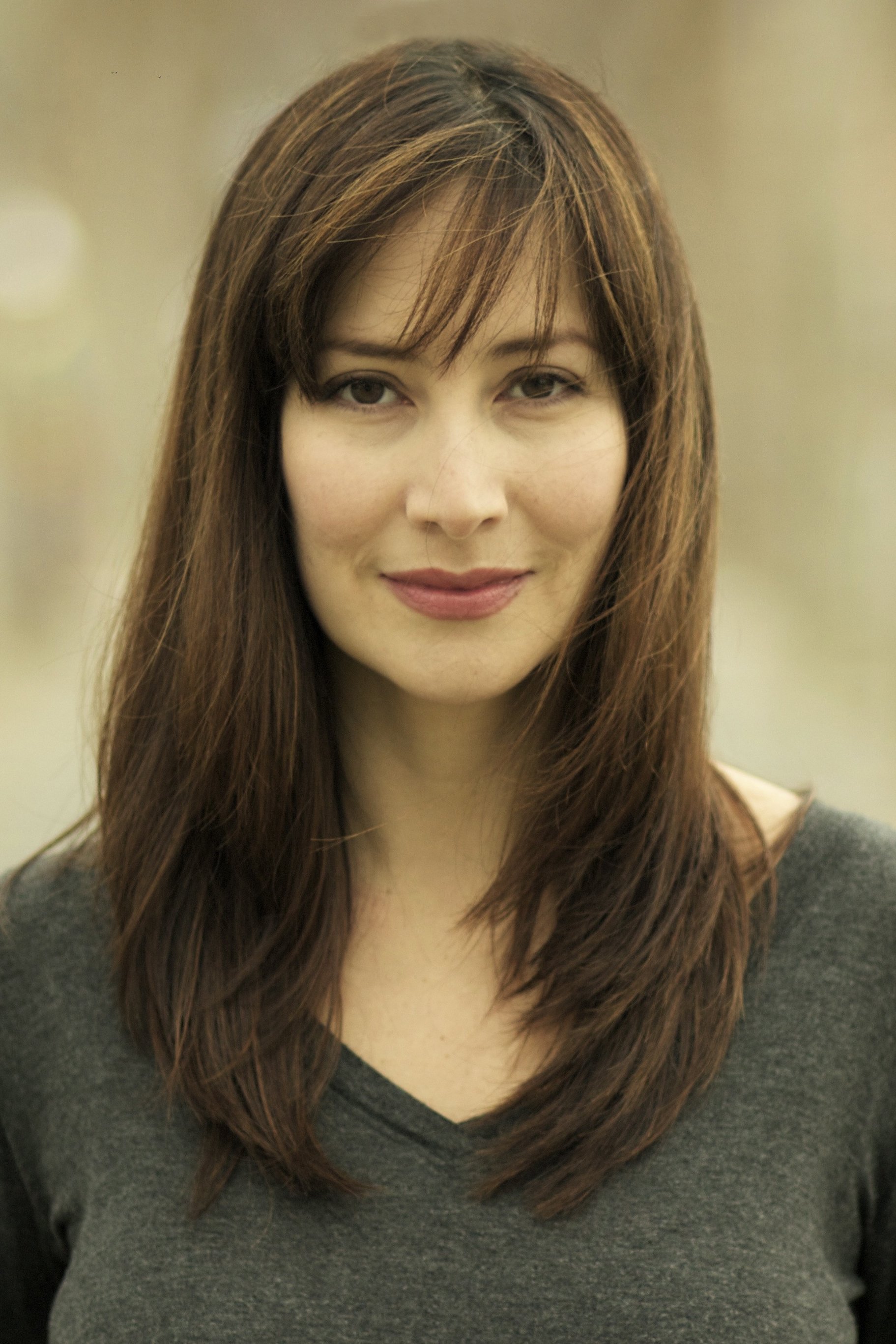 Eliana López backdrop