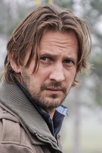 Bogdan Farcaș backdrop