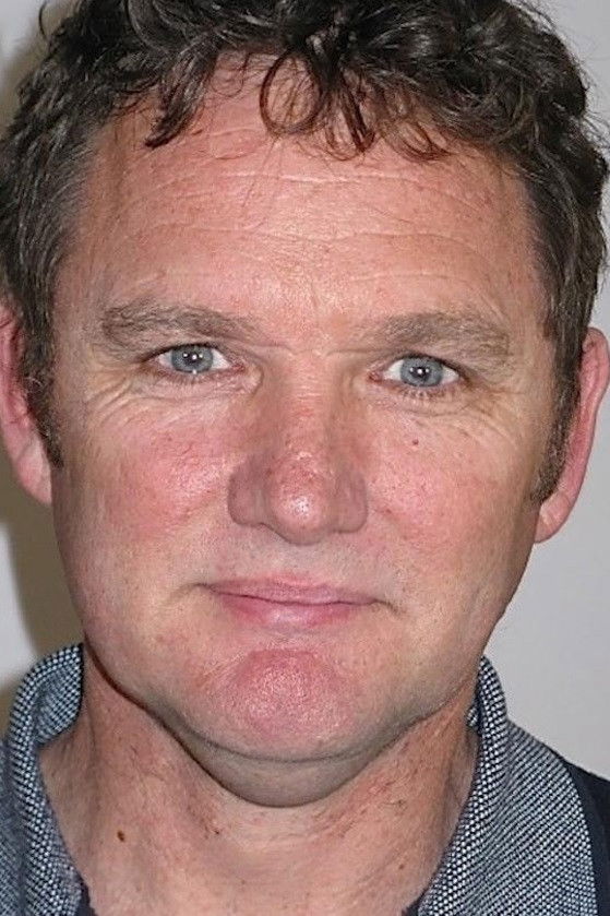 Des Morgan - Des Morgën backdrop