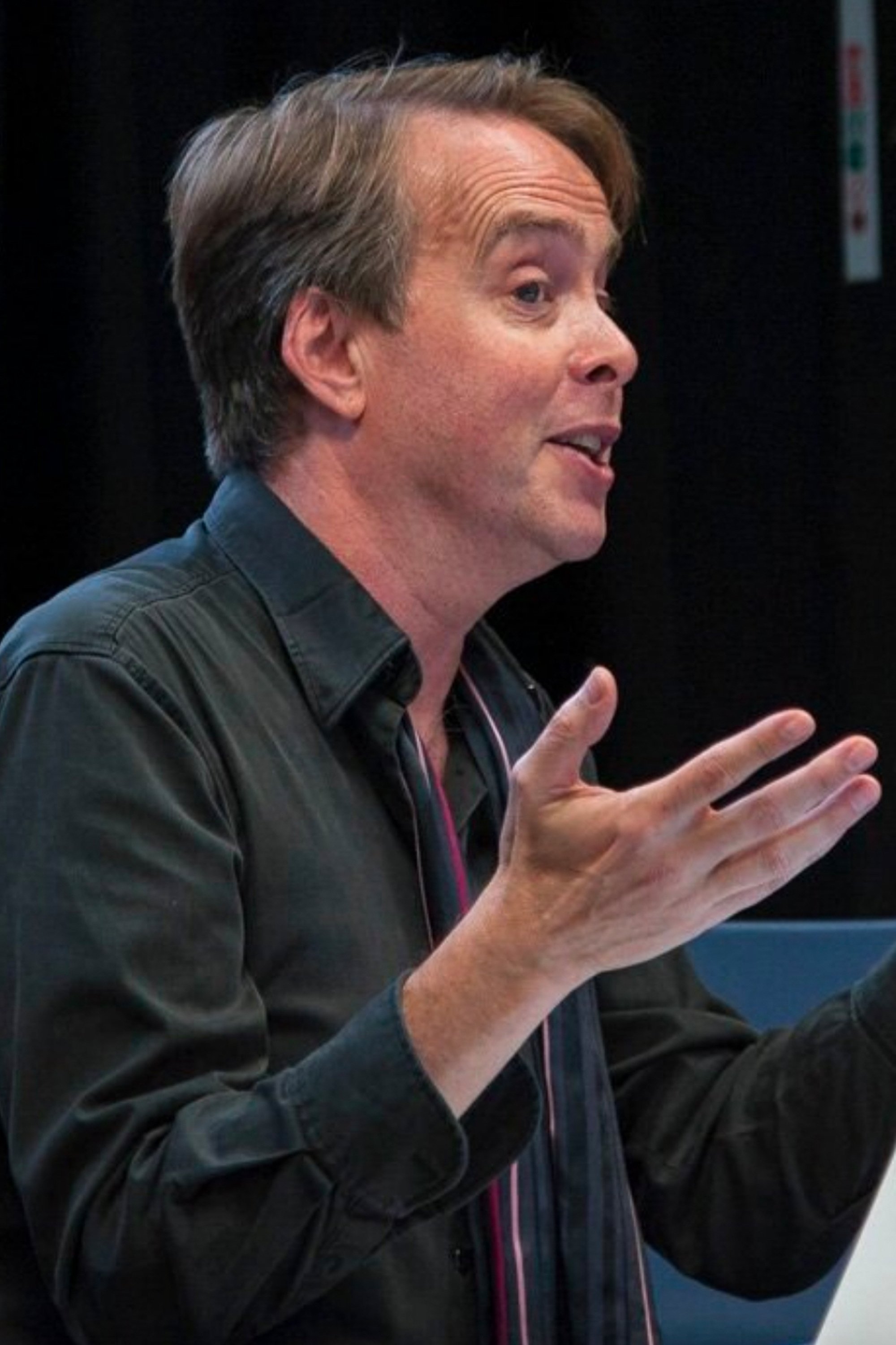 Simon Spencer backdrop